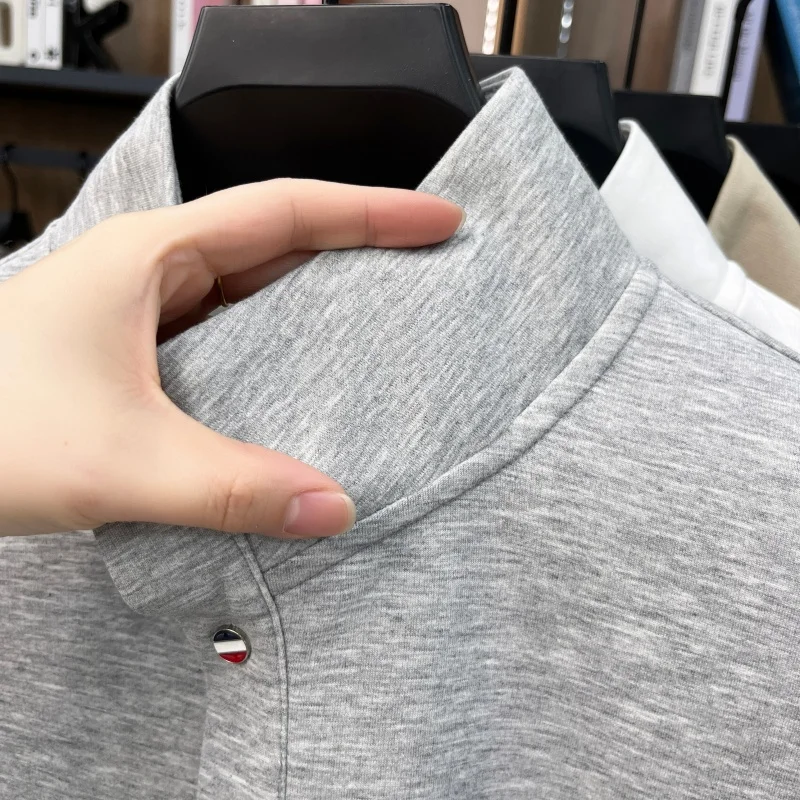 Herren-Langarm-T-Shirt mit hohem Kragen, Knopfleiste, exquisitem Muster, Stickerei, hautfreundlich, farbecht, Herbst-Freizeitmode, Herrenbekleidung – Detail 11