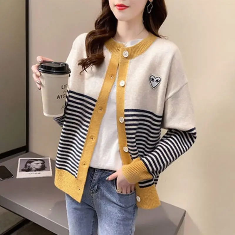 Women Autumn Fashion New Crew Neck Stripe Contrast Splicing Knit Cardigan Sweater Loose Cozy Versatile Button Long Sleeves Coat