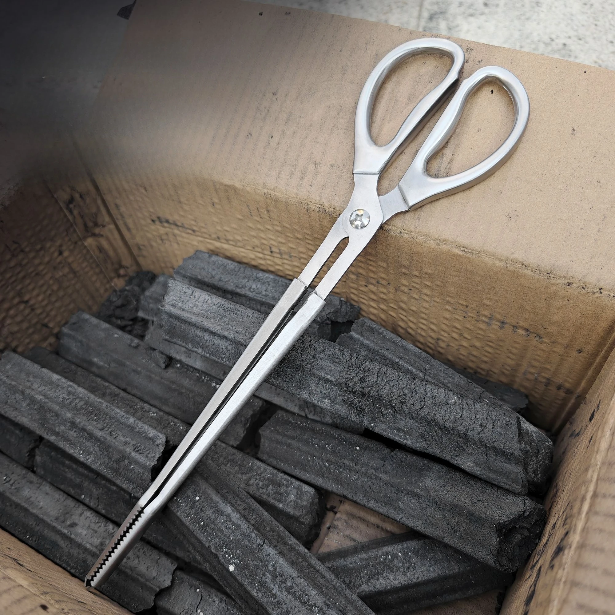 Stainless Steel Carbon Clamps Heat-resistant Serrated Anti-slip Household Match Tongs Camping with Fire Tongs