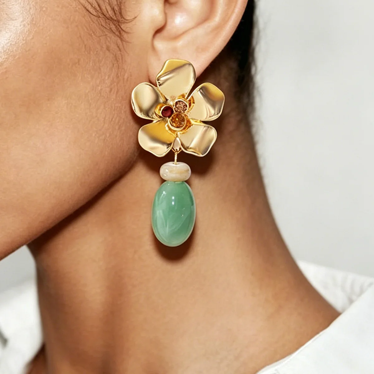 Chic Gold Blossom Ear Studs Glossy Sage Green Marbled Droplets Modern Botanical Earrings Minimalist Statement Daily Jewelry