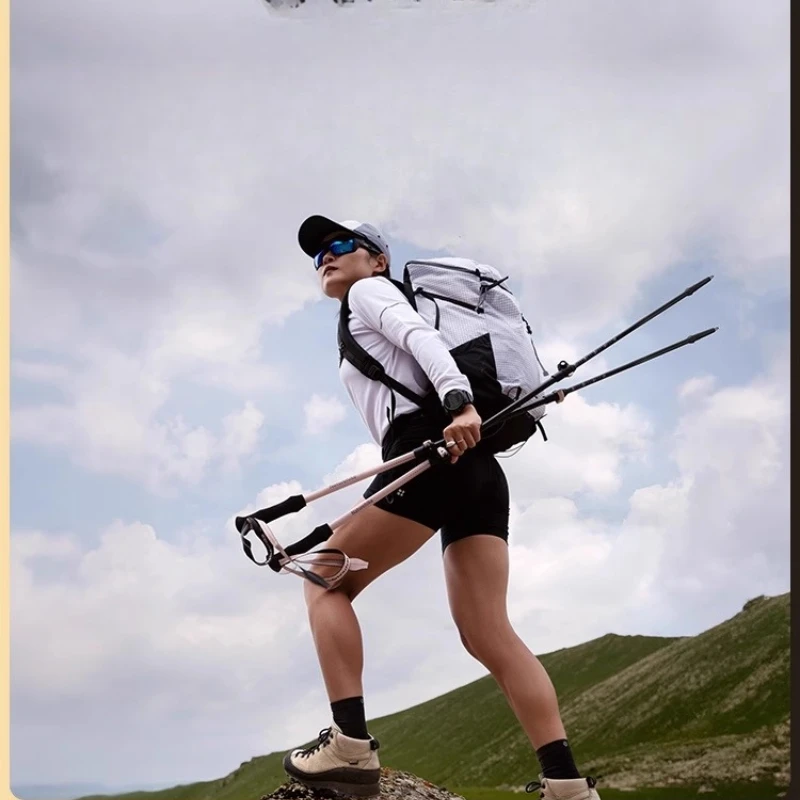 

Carbon Fiber Mountaineering Cane Carbon Ultra Light Retractable Outdoor Professional Hiking Cane for Men and Women