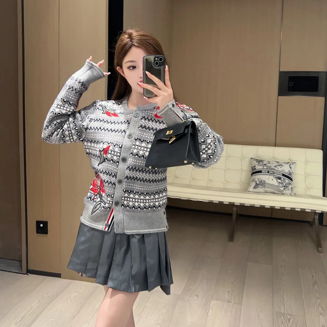 

Цветная бровая тяжелая вышивка, круглый вязаный кардиган Jaet с цветочным принтом, универсальный женский топ Agel весенне-осеннего сезона