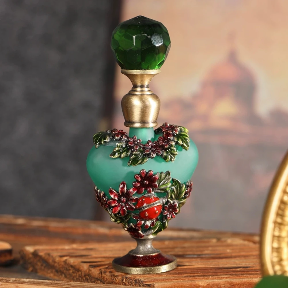 Green Empty 5ml Perfume Bottle Vintage Emerald Frosted Glass Carved Flower Gem Cap Refillable Essential Oil Handmade Beauty Tool