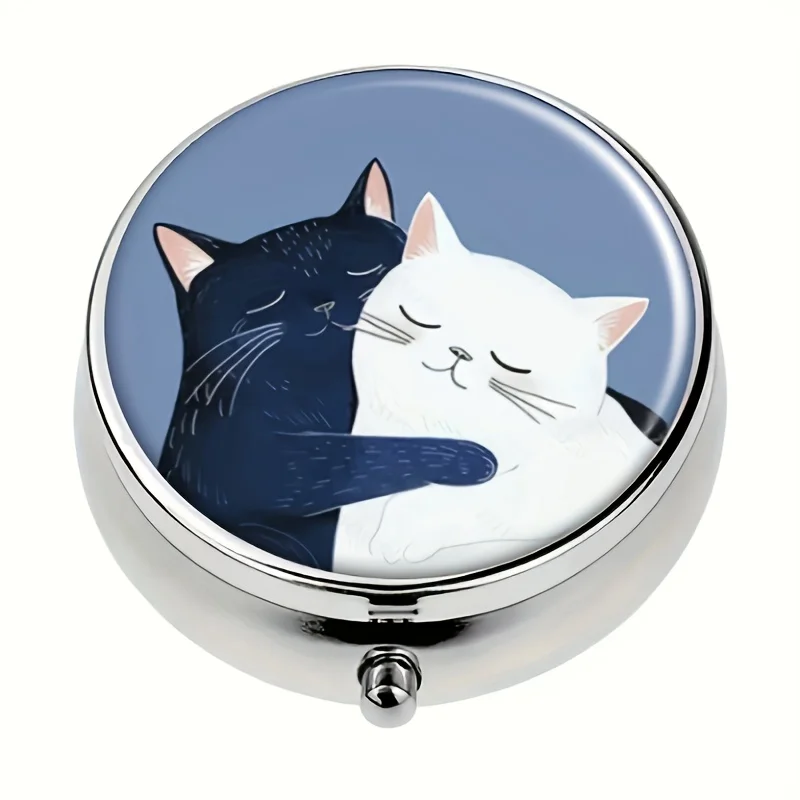 This Flat and Portable Vitamin Storage Box Features Three Compartments and Is Decorated with a Pet-Themed Hugging Cat Design. Perfect for Carrying in Your Wallet or Pocket—This Healing-Inspired Patterned Accessory Is Also a Great Gift for Storing Small Items.