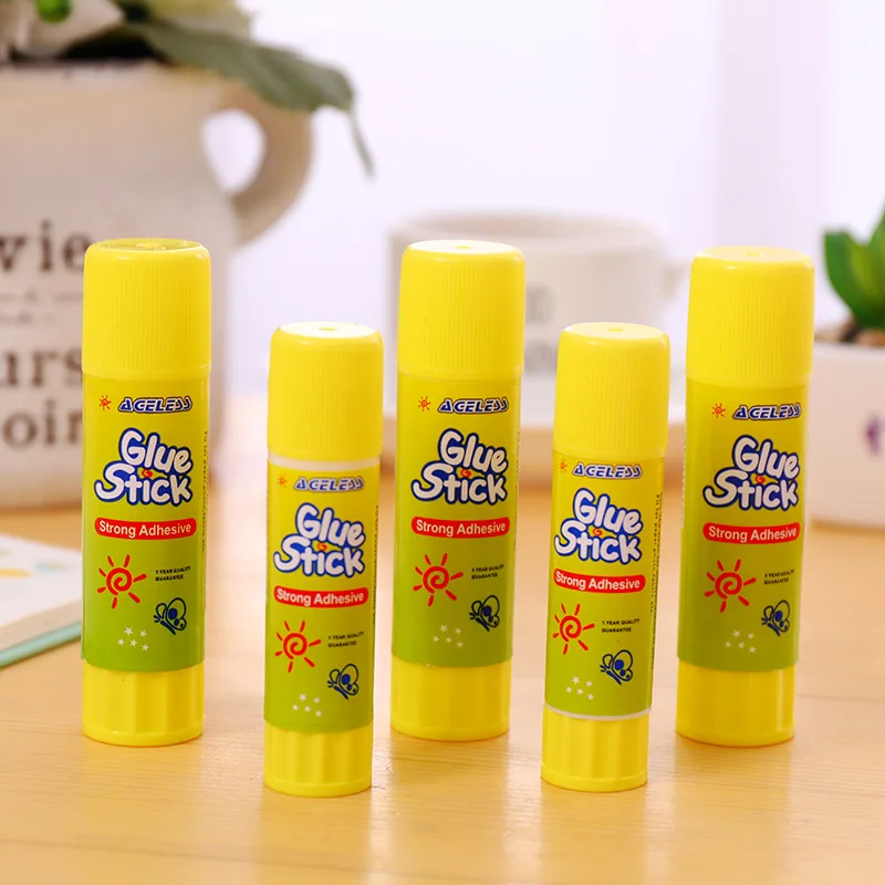 

Yellow Solid Glue High Viscosity Solid Glue Stick for Adhesive Home Art Paper Card Photo Glue Stick Stationery