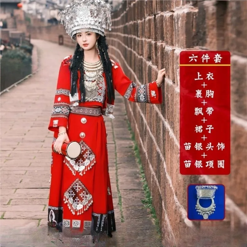 

Ethnic travel photography costume performance Ancient-style March 3rd costumes