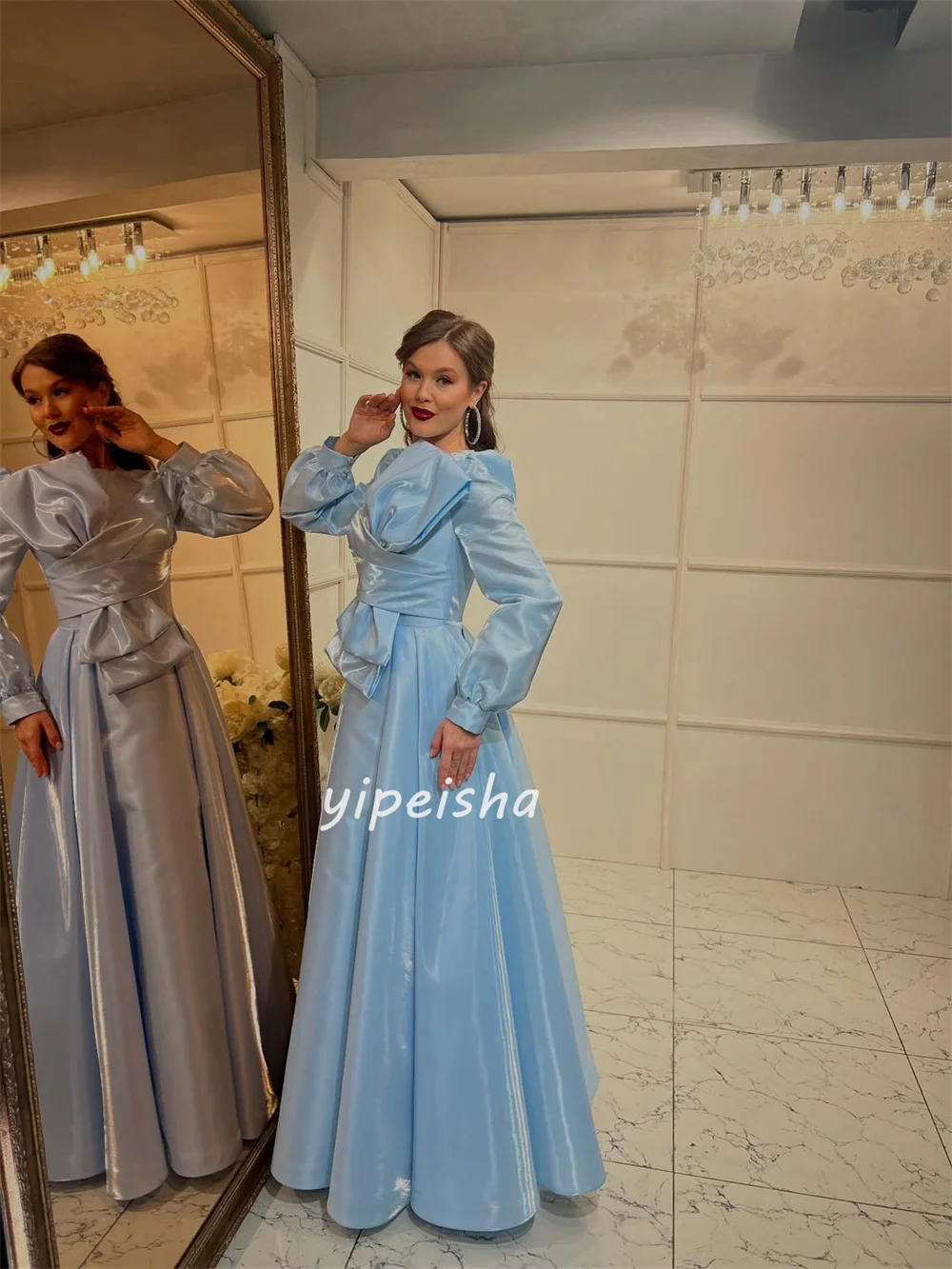 ที่กำหนดเองที่สวยหรูสไตล์โมเดิร์นโบว์จีบเอ-ไลน์คอตักชุดยาวสั่งทำพิเศษชุดโอกาสที่มีคุณภาพสูงซับซ้อน