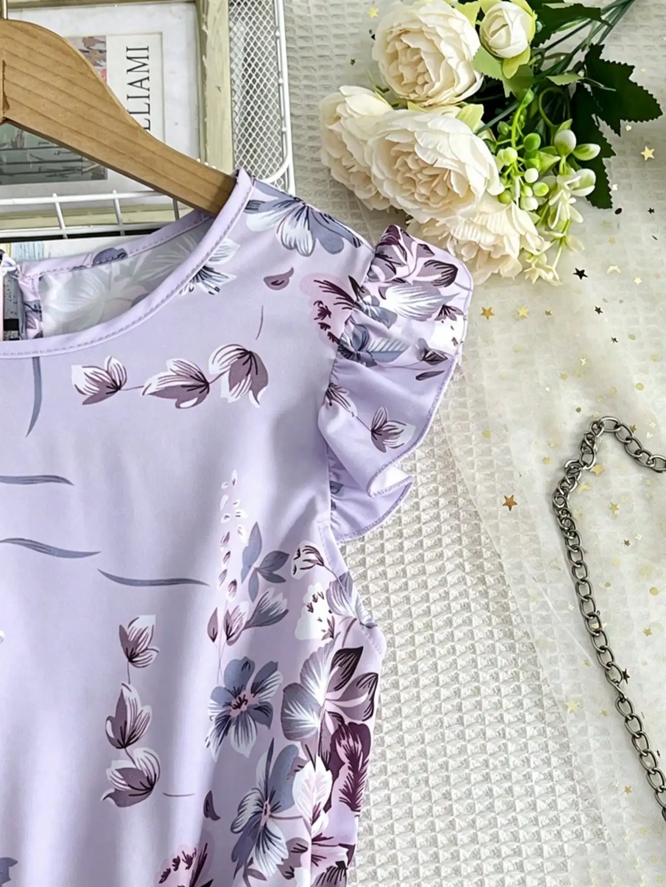 Kinder-Plissee-Rockkleid für den Herbst mit Rüschenärmeln, Taillengürtel, Blumenmuster und mittellangem Rock für Mädchen – Detail 6