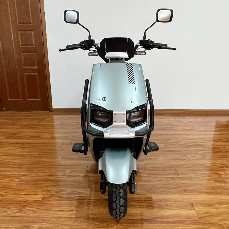 Vintage Electric Motorcycles 800W Motor 72V 20AHLead Acid Battery Max Speed 45km/h  Double Disc Brake Scooter