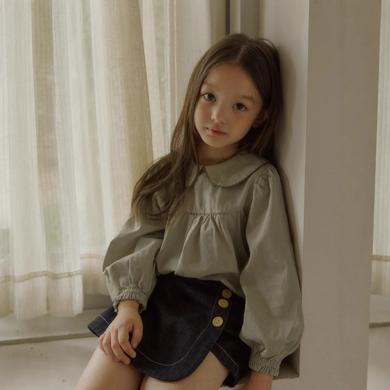 Autumn and Spring Girls' Top with Korean Style Temperament Lace Collar Solid Color Shirt Loose Long Sleeved Kids Clothes