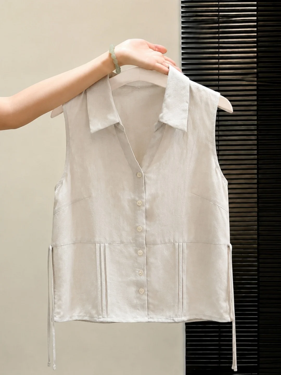 

Summer Korean Style Neck Vest Women's Sleeveless Artistic Slimming Top Versatile Layering Shirt Straight Cut Casual Wear