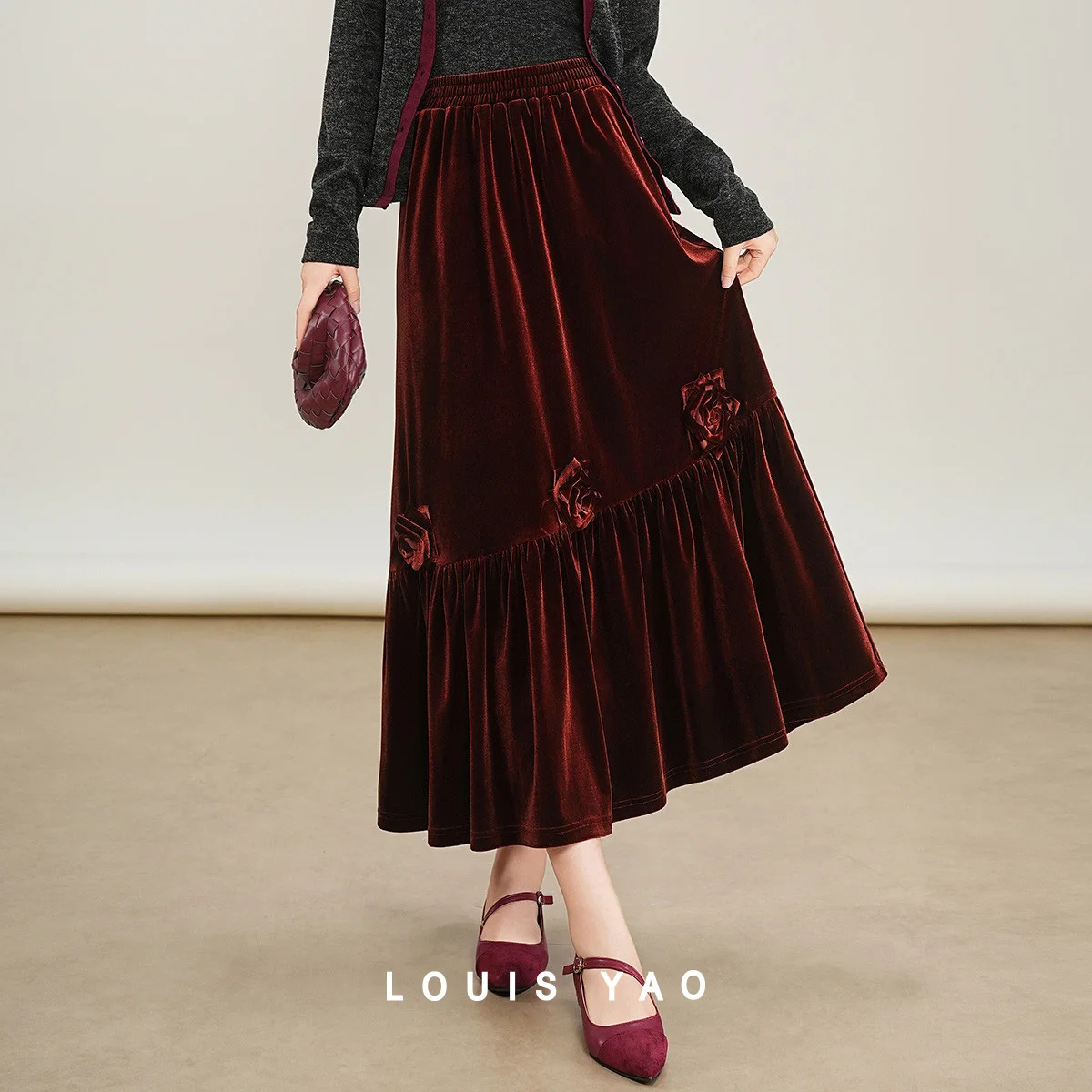Louisyao moda veludo meia saia longa feminina 2025 outono/inverno flor cintura elástica design original retro saia