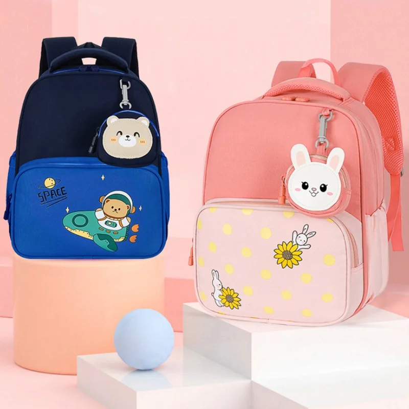 Mochilas pequeñas de dibujos animados para niños y niñas, morral escolar bonito de oso espacial con Mini bolsa colgante para guardería