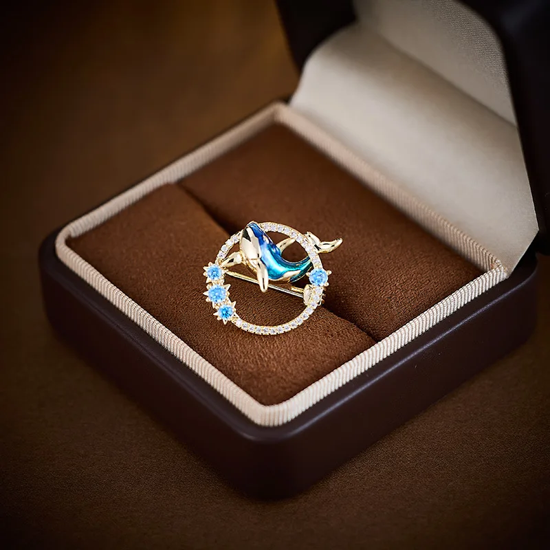 

High-end design personalized creative brooches are unique, exquisite and elegant high-end brooches