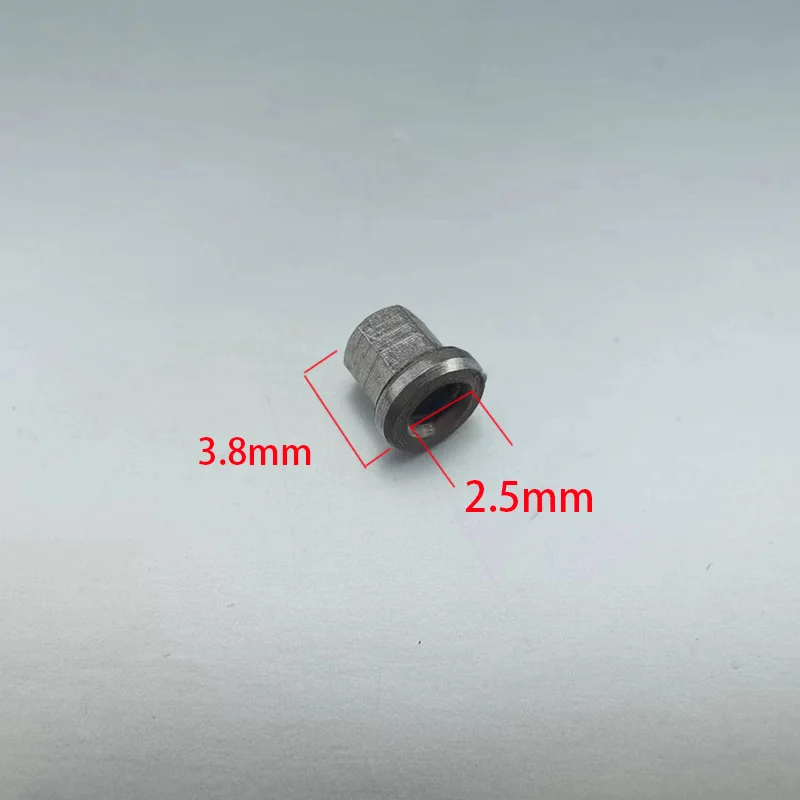 1:14th Scale RC Truck Metal Hub Screw Wheel Nut M2 for SCANIA Tamiya 770S R620 for VOLVO ACTROS AROCS Model Car DIY Parts