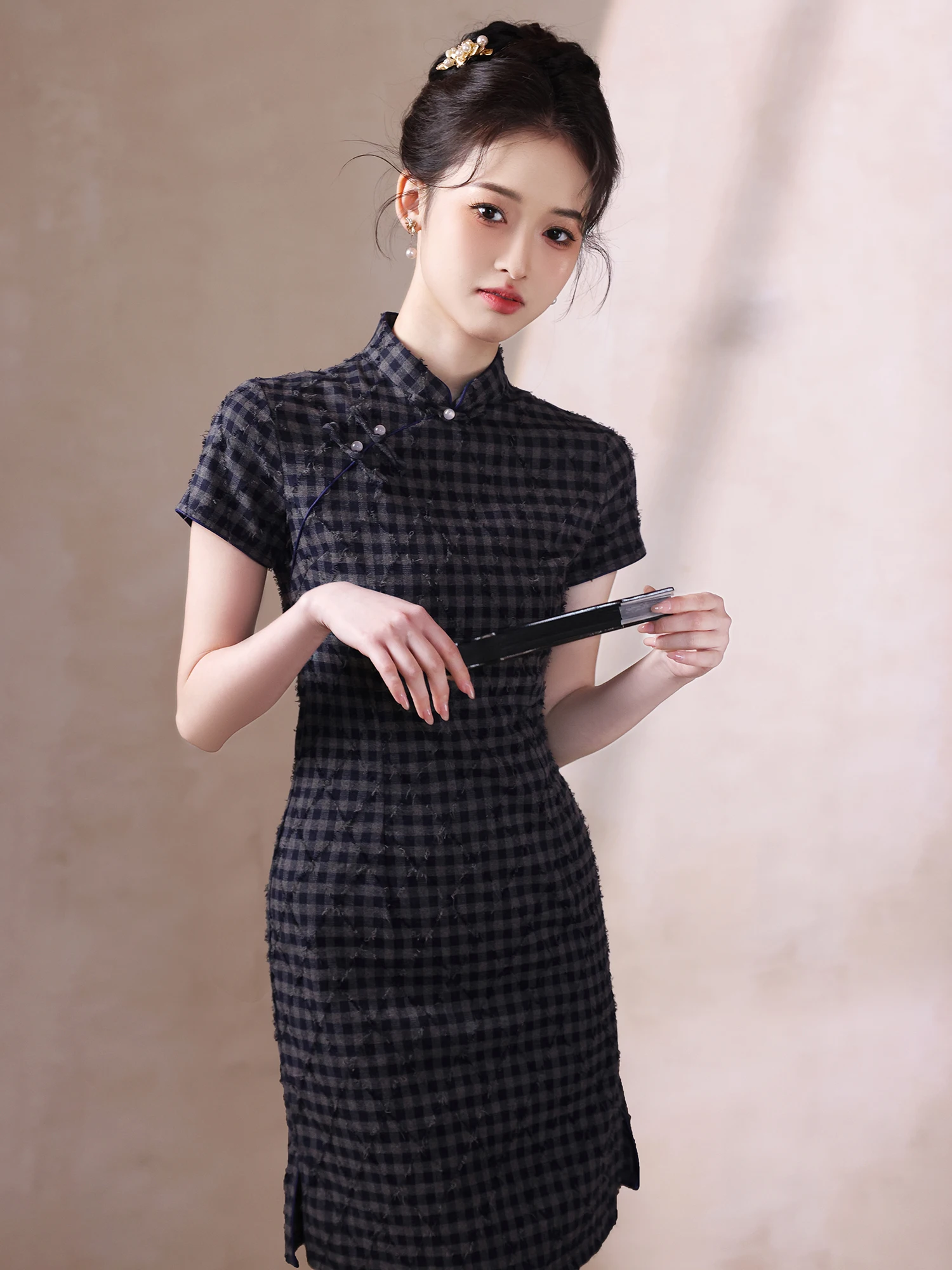 

Модная повседневная одежда для молодых девушек: винтажный топ с вышивкой ромбов и коротким рукавом в китайском стиле