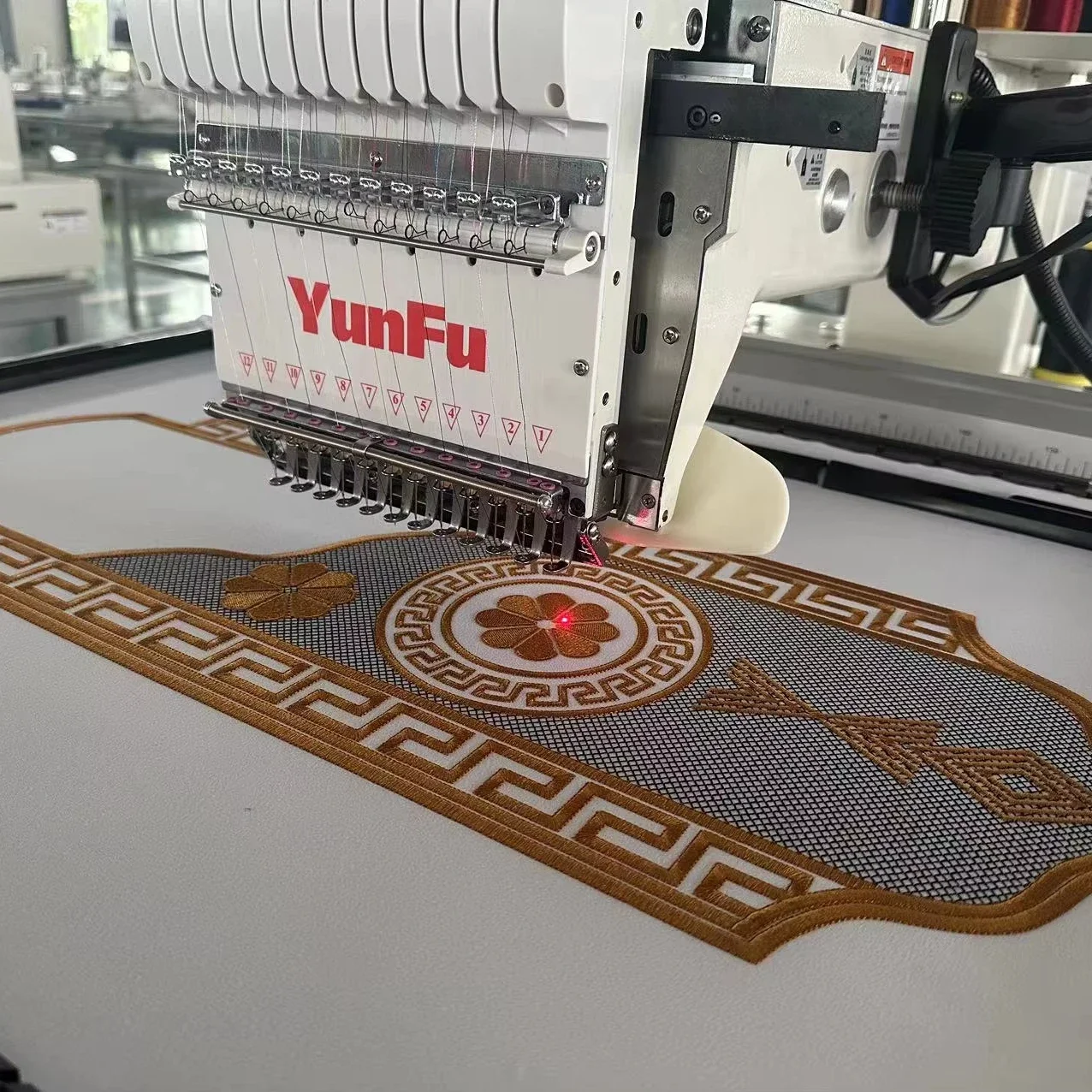 One Head 12 Needles Automatic Embroidery Machine For Traditional Ethnic Costumes, Robes