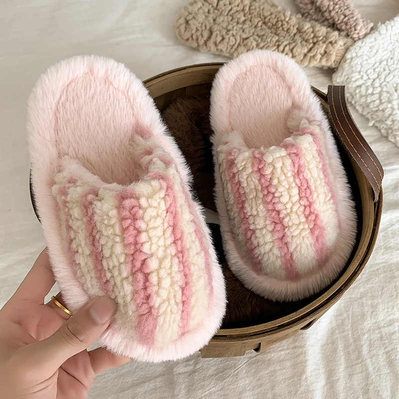 New Winter Casual Fluffy Children's Slippers Warm Home Kid's Shoes Flats Fashion Fuzzy Fur Slides Plush Elegant Footwear