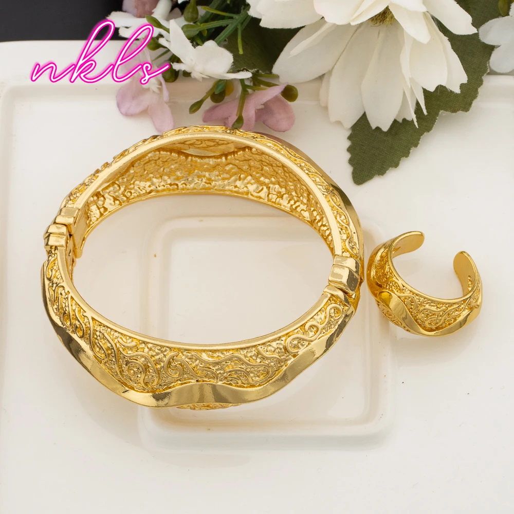 

Роскошный арабский браслет-манжета и комплект колец для женщин, классический подарок на каждый день для вечеринки, элегантный женский комплект ювелирных украшений