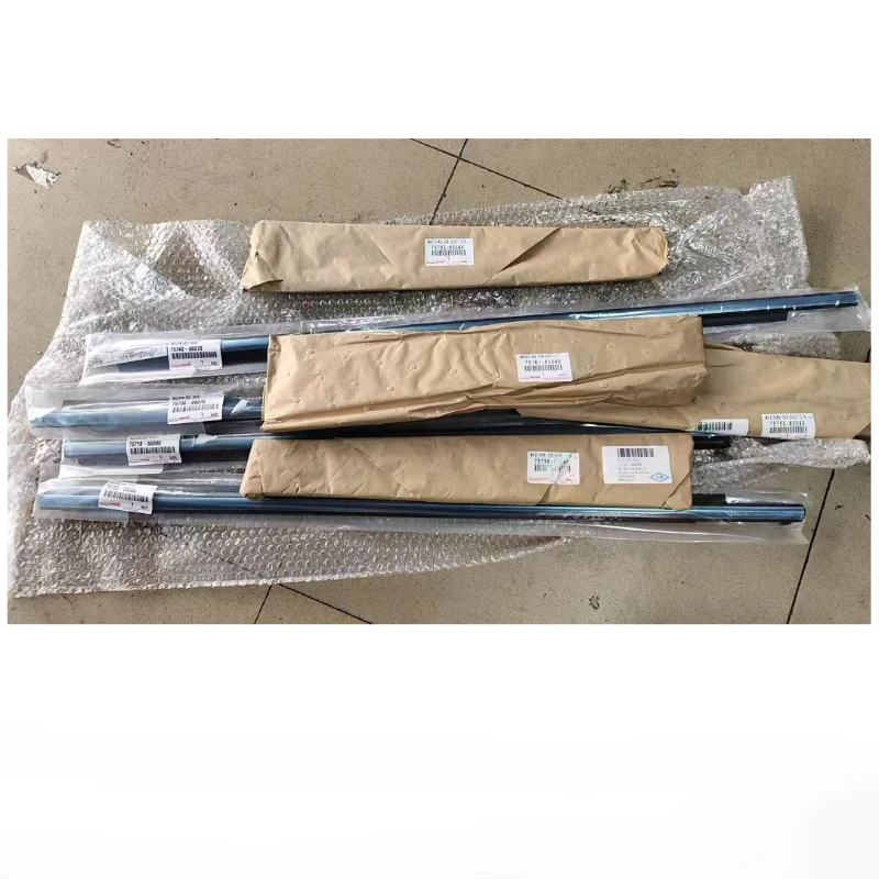 

75710-60080 75720-60080 75730-60070 75740-60070 Для Lexus LX570 2008-2018 Набор молдингов передней и задней двери