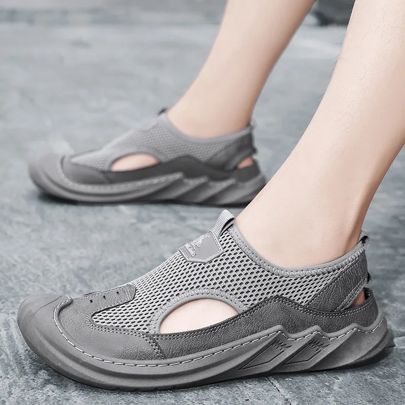 Men's Rubber Sandals Summer Outdoor Beach Casual Toe Hole Shoes Breathable Platform Wedge-shaped Thick Soled Round Toe Sandals