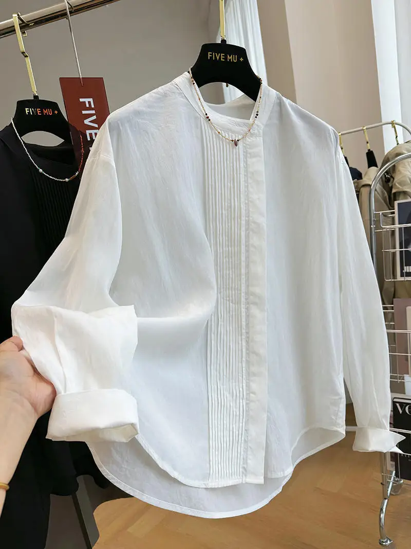 

White Pleated Temperament Round Neck Long Sleeved Shirt, Women's Spring And Autumn Thin Loose Casual Top