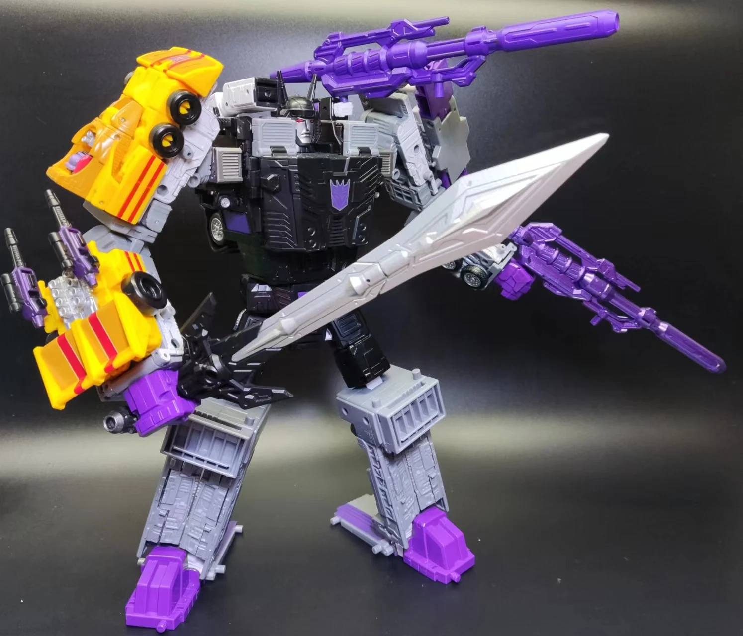 New Big Sword Big Gun Weapon Upgrade Kit For Transformation Legacy Motormaster Menasor Action Figure Accessories