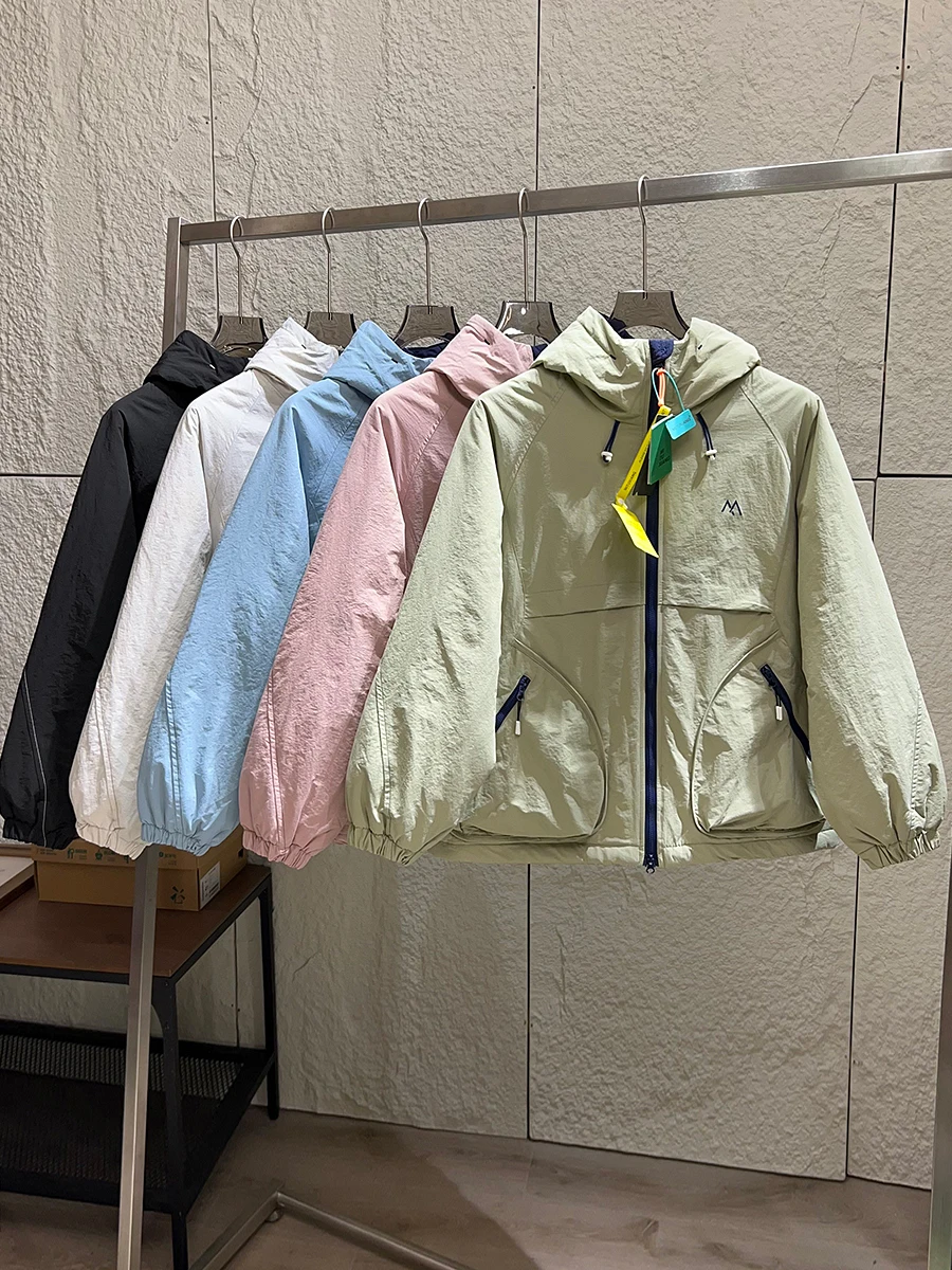 

Unisex Outdoor Thickened Warm Loose Cotton Jacket Hooded Water Resistant Windproof Autumn Winter Coat for Couples Fashion Urb...