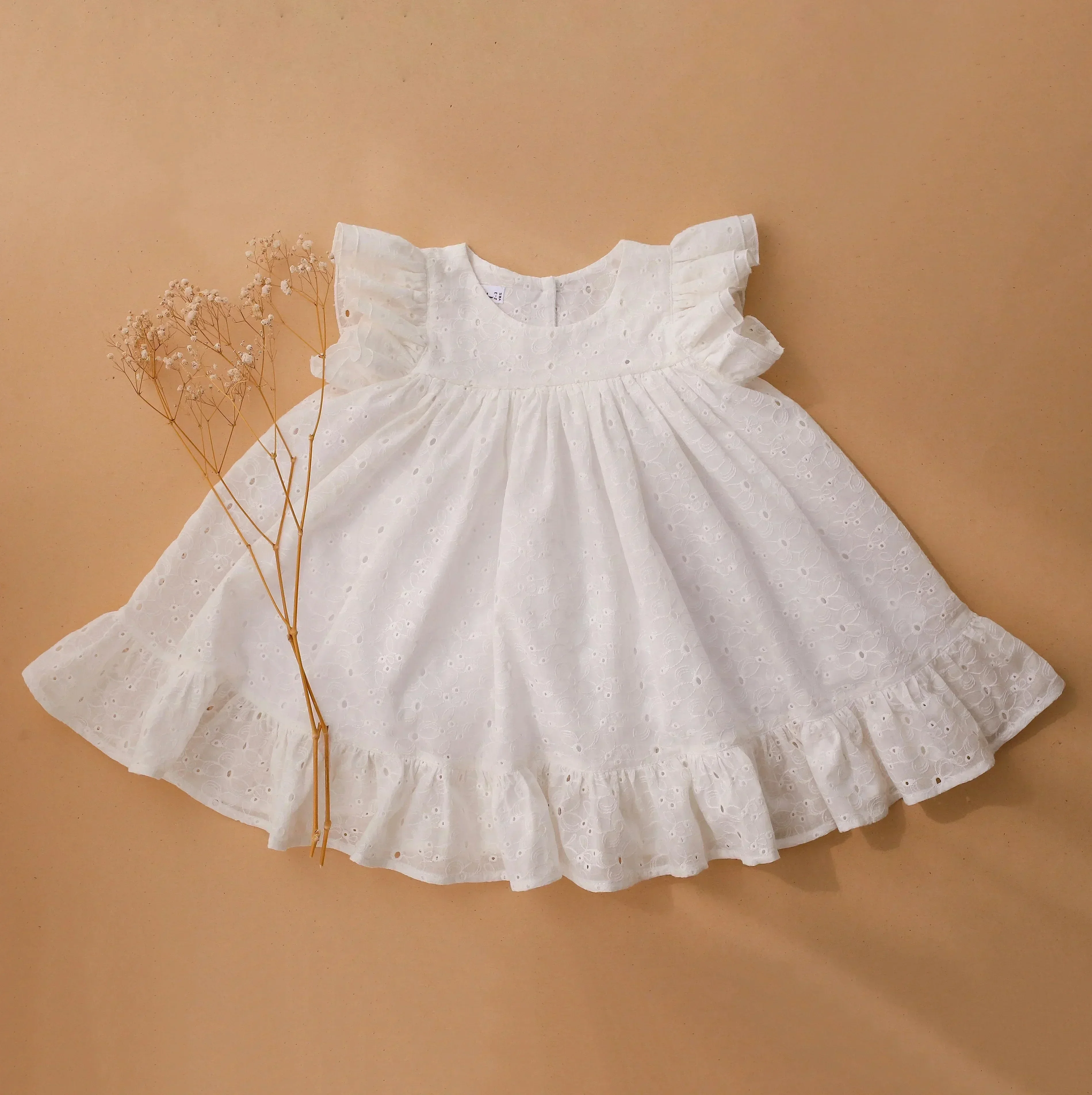 White Lace Baby Girl Dress Cotton Linen Flying Sleeve Dresses for Girls Summer Beach Casual Dress