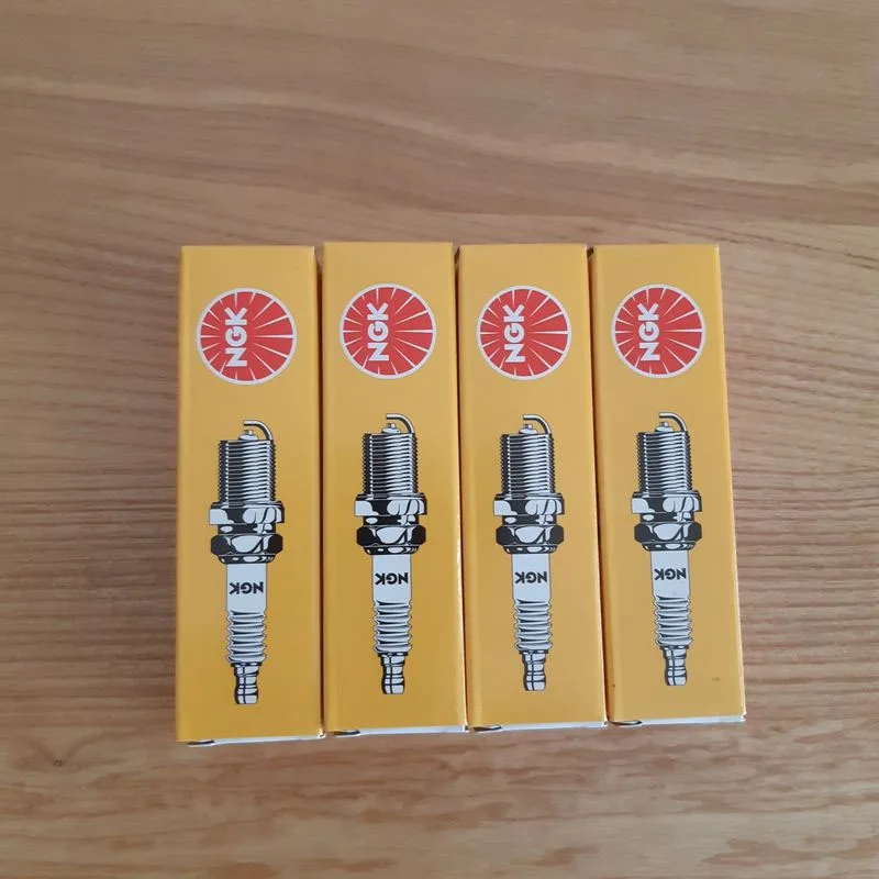 4Pcs NGK Motorcycle Spark Plug BP7HS 5111 for HYOSUNG SACHS SUZUKI YAMAHA APRILIA CAGIVA DUCATI CITROEN