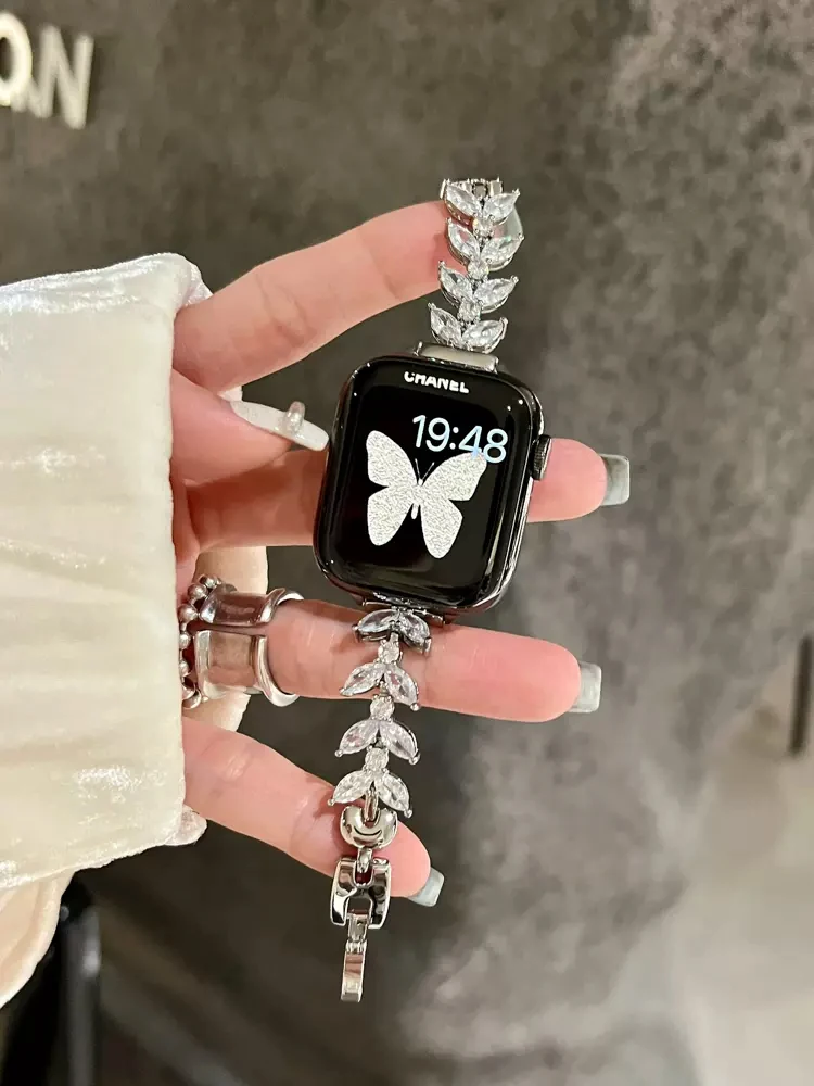 Cinturino con diamanti di lusso per Apple Watch 38mm 40 41mm 44mm 45mm 49mm Cinturino da donna sottile in metallo per iWatch Ultra 9 8 7 6 SE 5 4