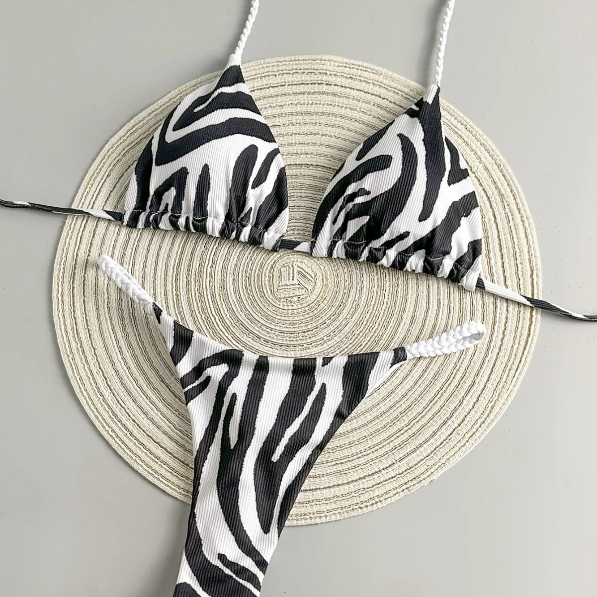 

Сексуальный комплект бикини с пуш-ап, леопардовый принт, бикини, женский купальник, комплект из 2 предметов, треугольные стринги, купальный костюм, праздничный сбор, купальник