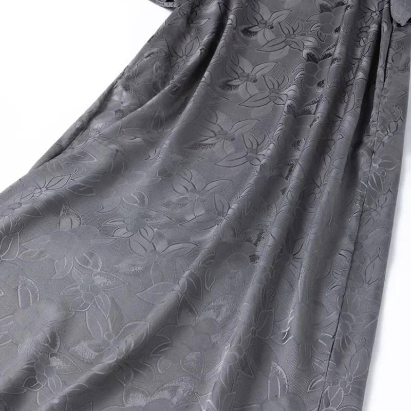 Birdtree Damska Sukienka z Jedwabiu Morwowego 100%, 18MM, Żakardowa Sukienka z Krótkim Rękawem, Dekolt w Serek, Długa Spódnica w Jednolitym Kolorze, Sukienka w Stylu Dojazdowym D55041JF