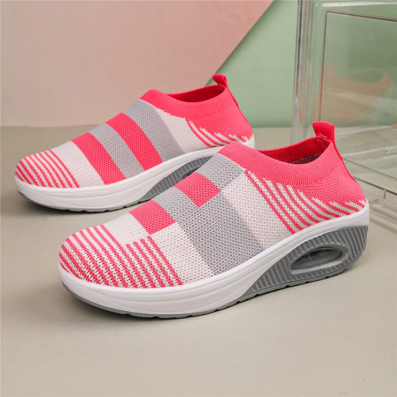 طراز جديد من الأحذية الرياضية النسائية غير الرسمية، أحذية مفلكنة مبطنة بالهواء لزيادة الارتفاع، قابلة للتنفس، مقاس كبير جدًا 44 #1