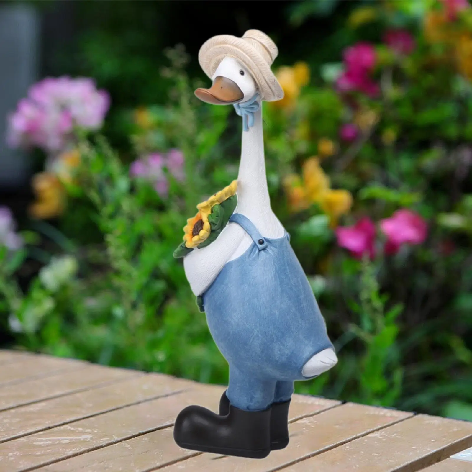 

Modern Creative Garden Duck Sculpture Resin Ornament for Outdoor Garden Decoration Lawn Decor Collectible