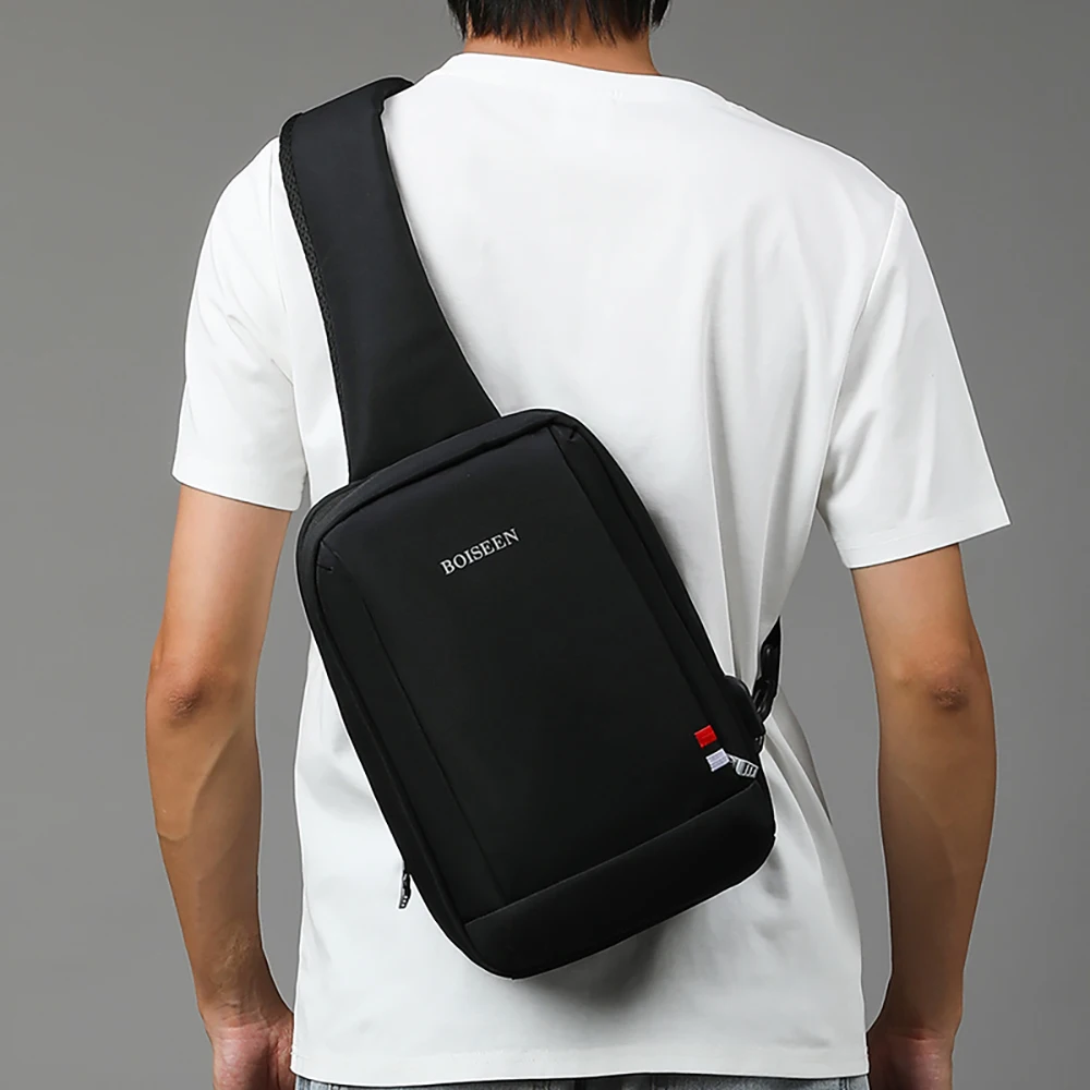 Sac à bandoulière léger pour hommes, sac de poitrine de grande capacité pour les déplacements quotidiens, sac à bandoulière antivol pour un usage quotidien 1 pièces