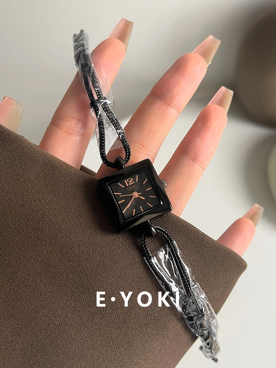 ساعة مربعة صغيرة جديدة مع سوار، ساعة كوارتز بسيطة وأنيقة للنساء، مجموعة راقية من الساعات. #3