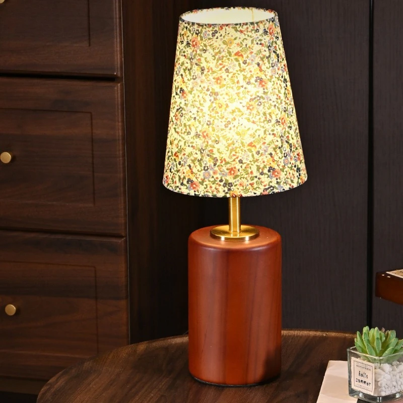 Vintage Floral Fabric Floor Lamp Retro Wooden Base LED Desk Light Bedroom Bedside Living Room Study Reading Atmoshere Home Decor