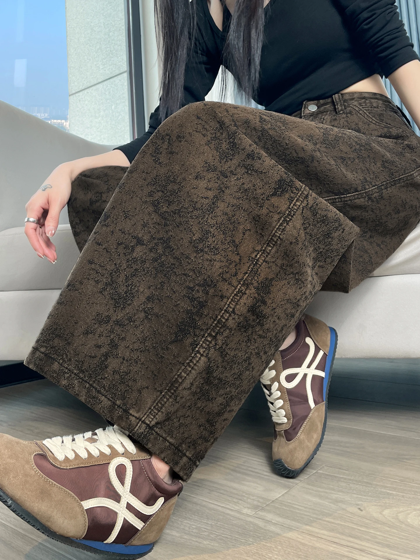 

Джинсы женские винтажные в американском стиле, цвет кофе, с высокой талией, широкие штанины, повседневные, осенне-зимние, с цветочной вышивкой, длина 7/8...