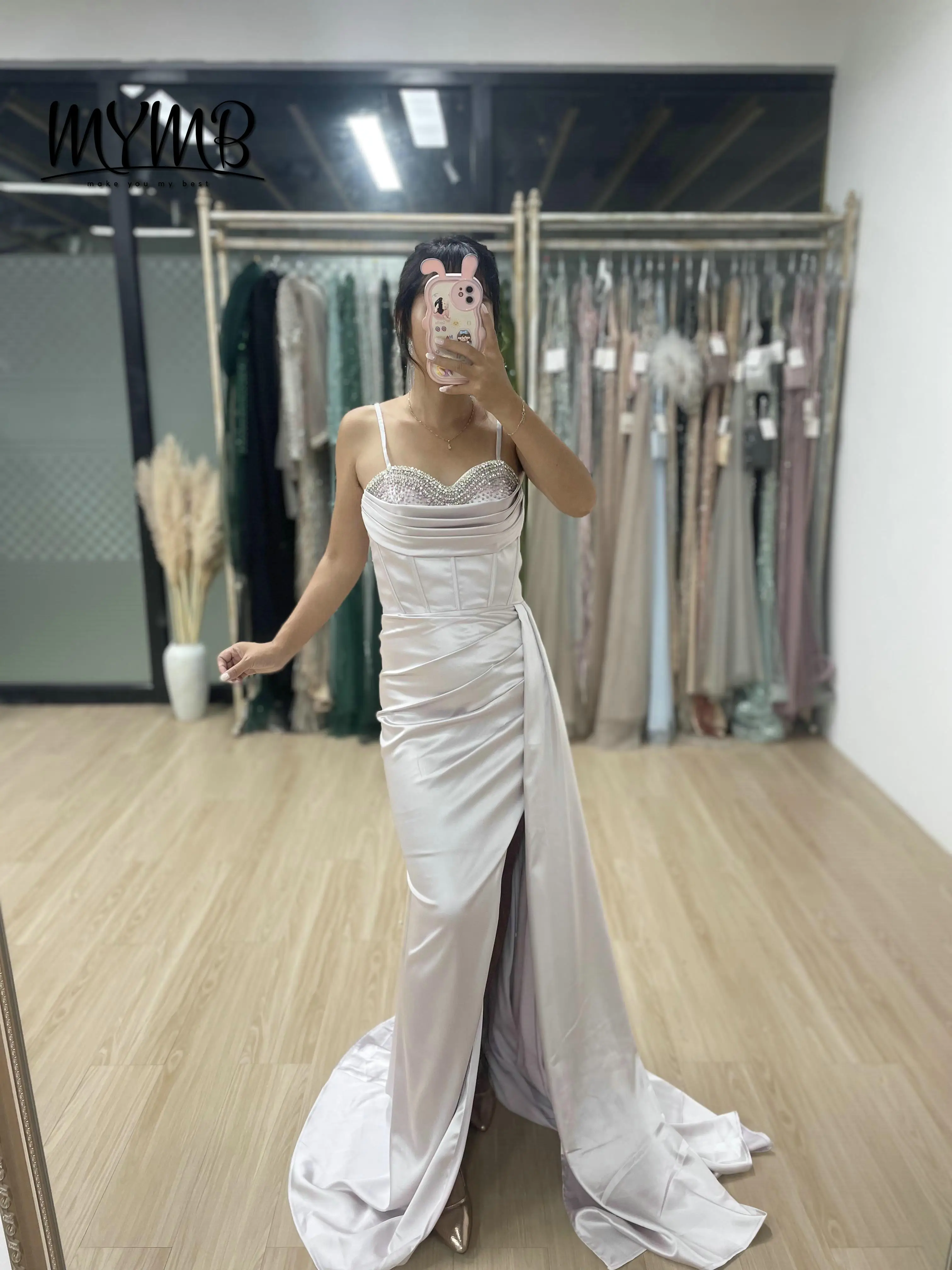 

MYMB Satin Wedding Prom Evening Dresses Gowns Sweetheart Neckline Simple Crystals Beading Pleated Plus Size Floor-Length MY30055