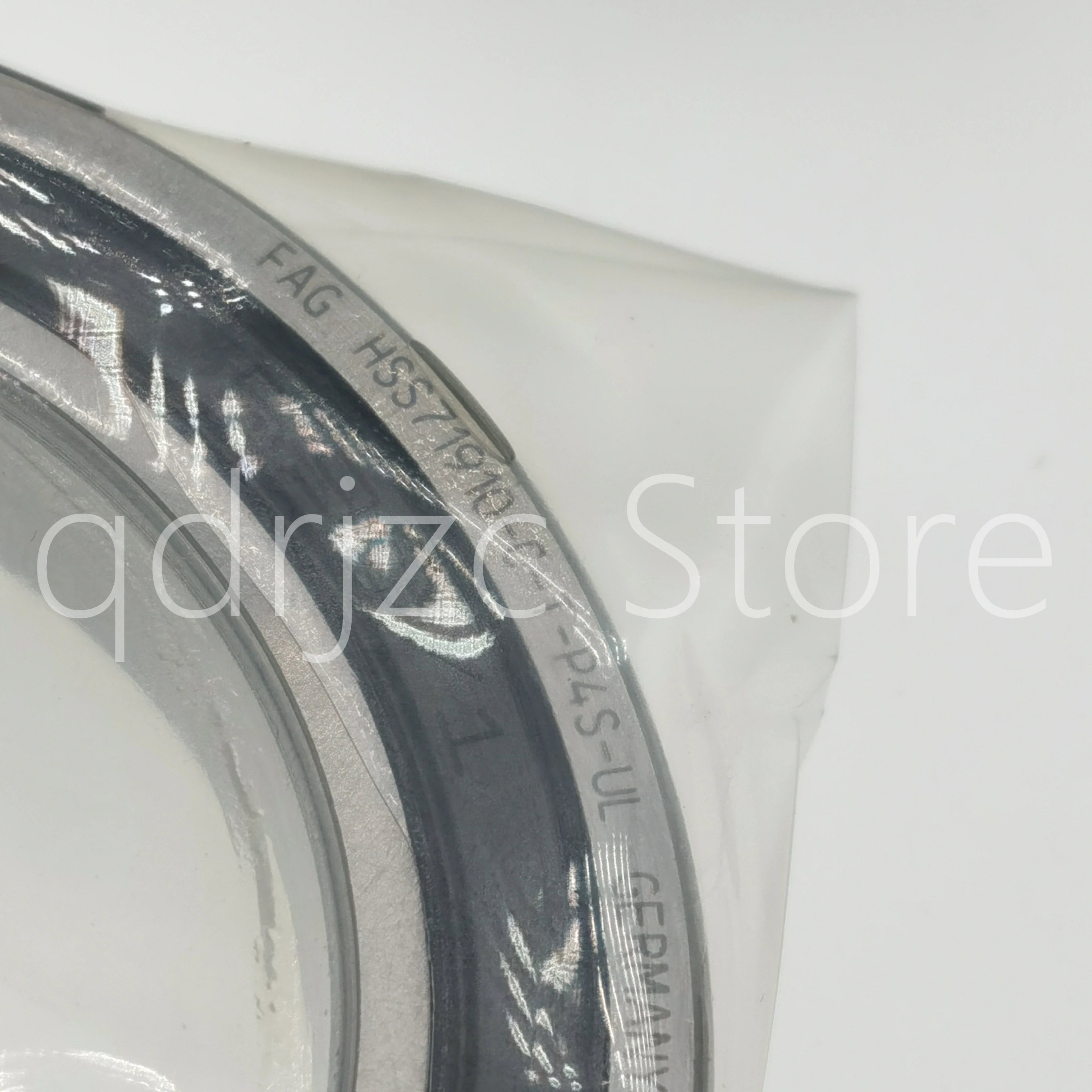 

precision spindle bearing HSS71910-C-T-P4S-UL = S71910CEGA/P4A with dust cover