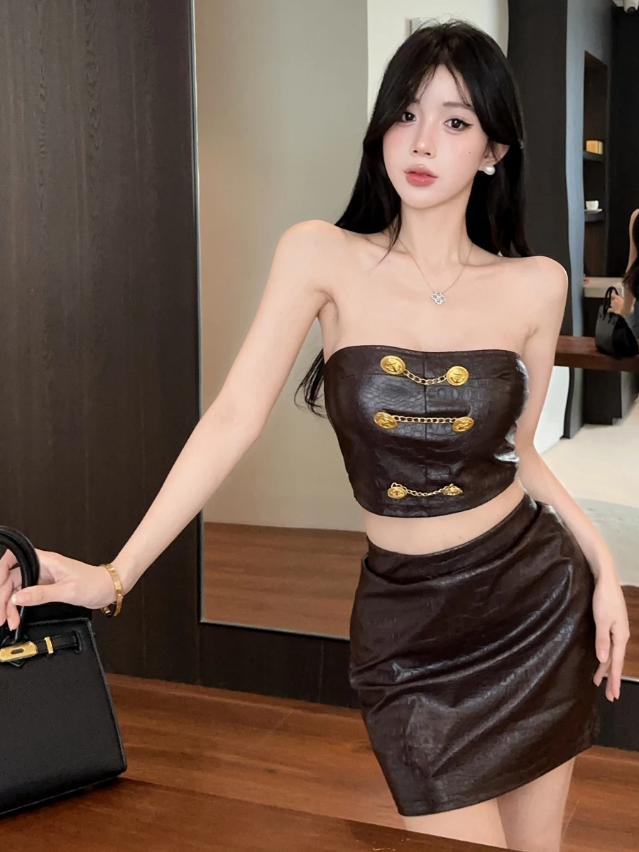 

Sexy Metal Chain PU Leather Tube Top Vest High Waist Bodycon Short Skirt Nightclub Outfit Two Piece Set for Young Women