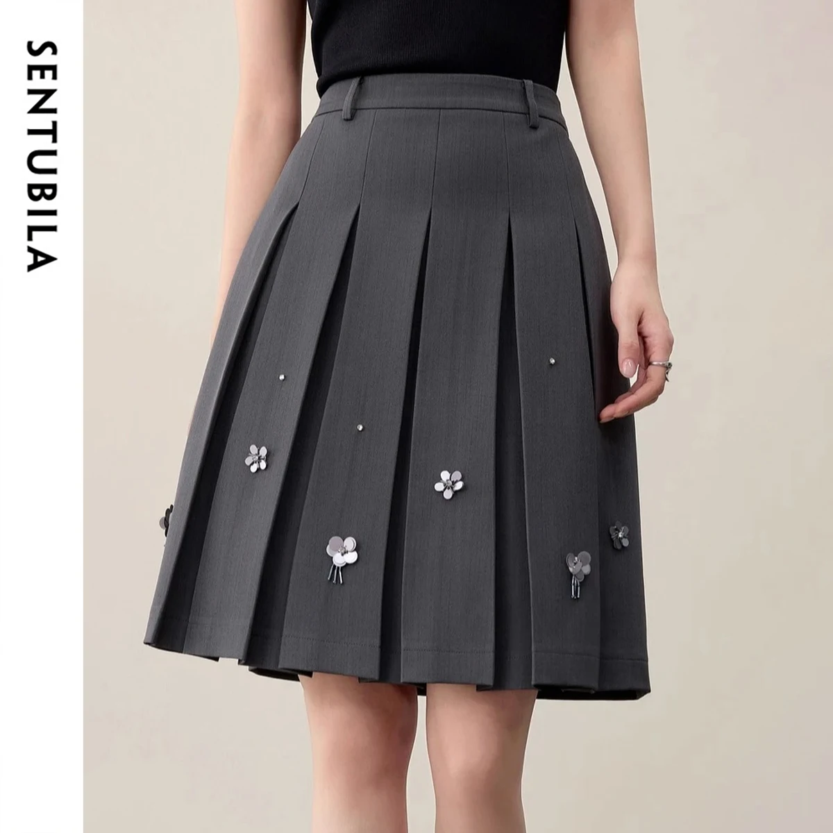 

SENTUBILA Autumn Grey Pleated Skirt 2025 Elegant A-line Knee-length Ladies Skirts Floral Motifs Beading Female Skirts 153QB2895