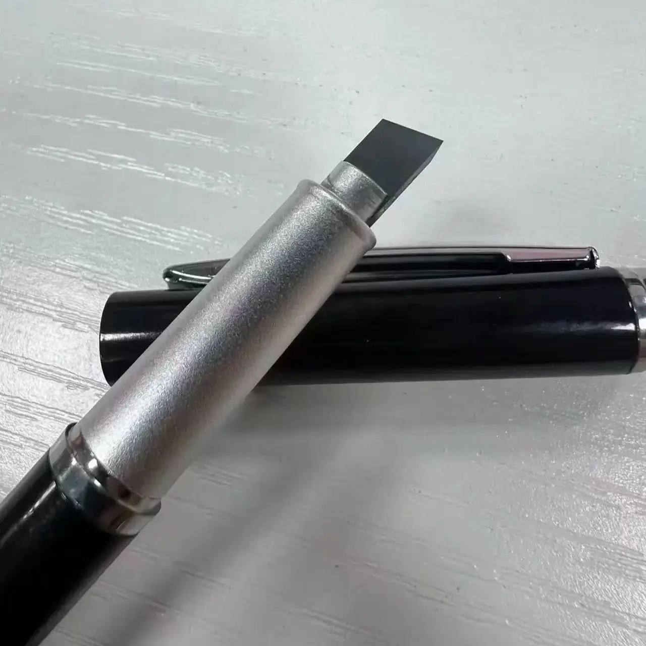 Caneta de corte profissional de fibra óptica - lâmina chanfrada e reta para uma limpeza precisa