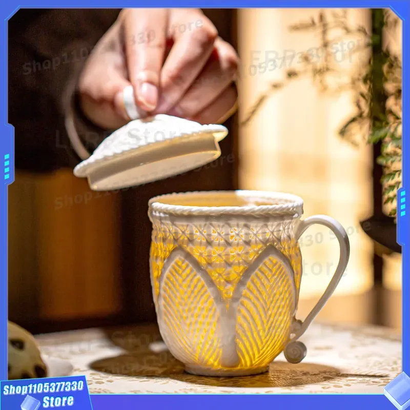 Linglong Ceramic Mug with Lid Hand Woven by Master Yuluo Personal Tea Cup for Office Home Use Elegant Water Glassware Master