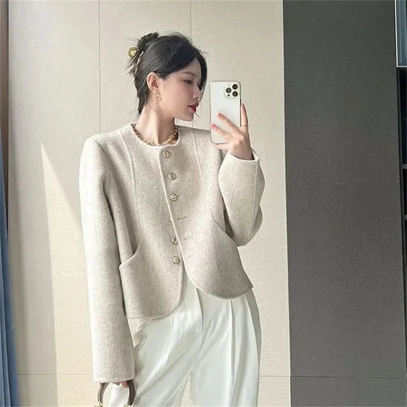 Xiaoxiangfeng Coat Women's New Round Neck Single breasted Double sided Woolen Coat Women's Design Sense Small Woolen Top P16