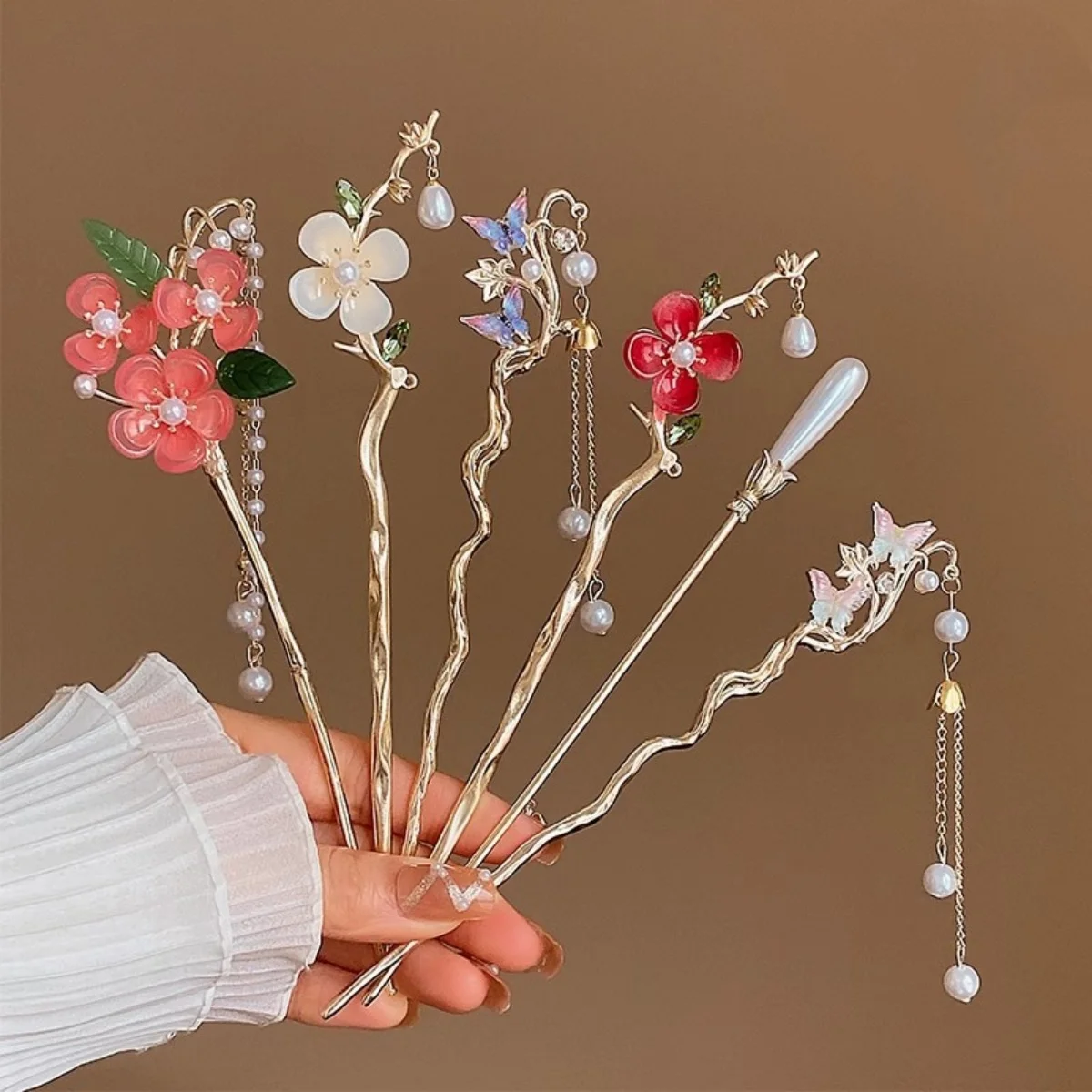 2025 New Flower Hairpin For Women Elegant Floral Butterfly Pearl Tassel Hair Stick Trendy Jewelry Hair Accessories Hair Clips
