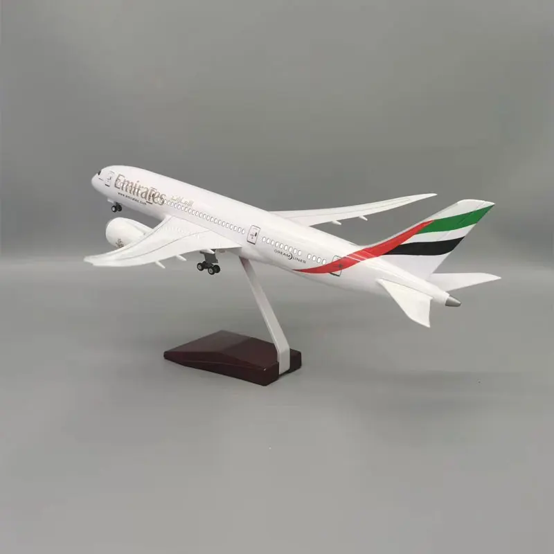 Boe-ing 787 New 1/160 Scale Aircraft Diecast Model Emirates B787 Airways Resin Airplane Model Kit Decoration Collection Display