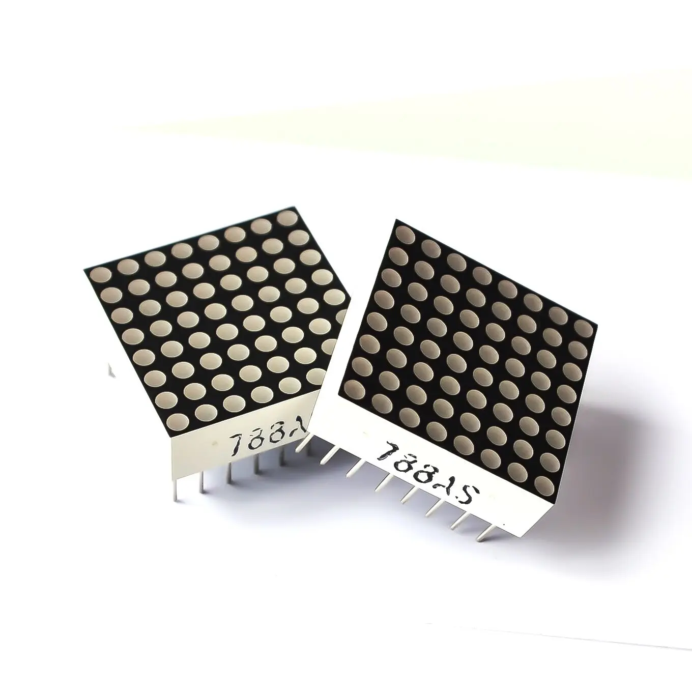 Mini matriz de puntos LED, pantalla de cátodo común rojo, Nixie, 16 Pines, 20mm x 20mm, 1,9mm, 10 piezas, 788BS, 8x8, 8x8