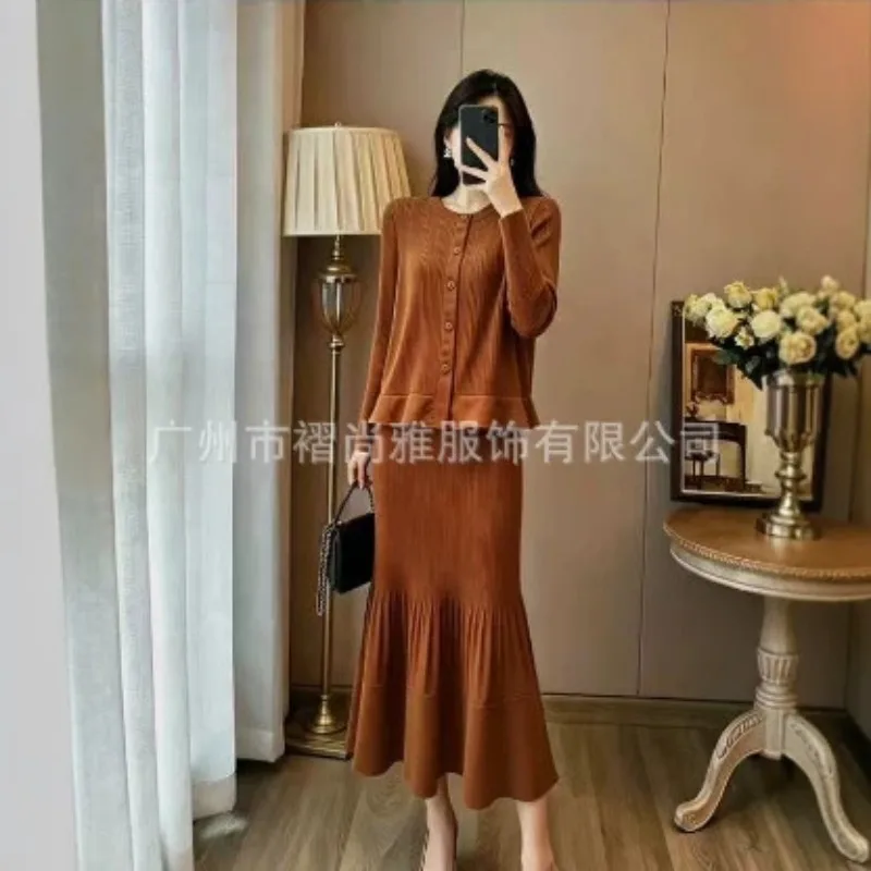 Miyake Pleated 2026 Autumn New Plus Size Original Solid Color Ruffled Top Fishtail Lace Skirt Elegant Style Set for Women Pleat